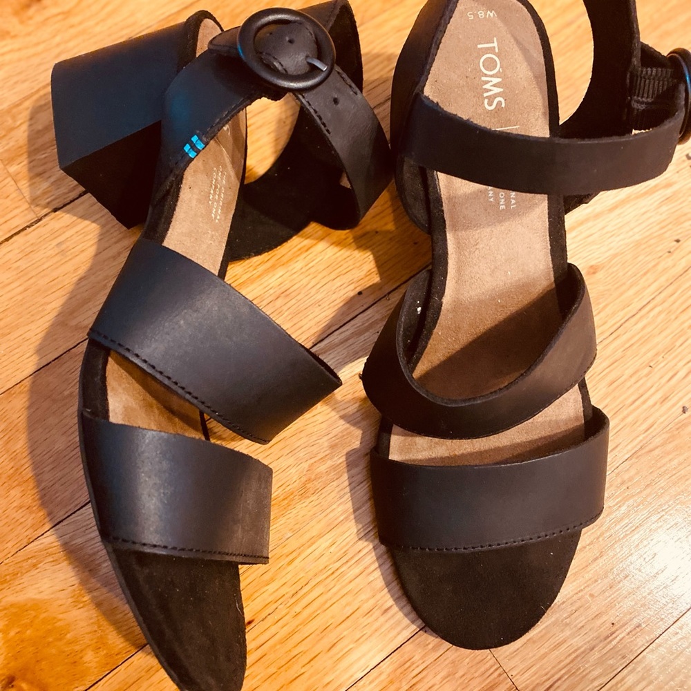 TOMS black leather sandals